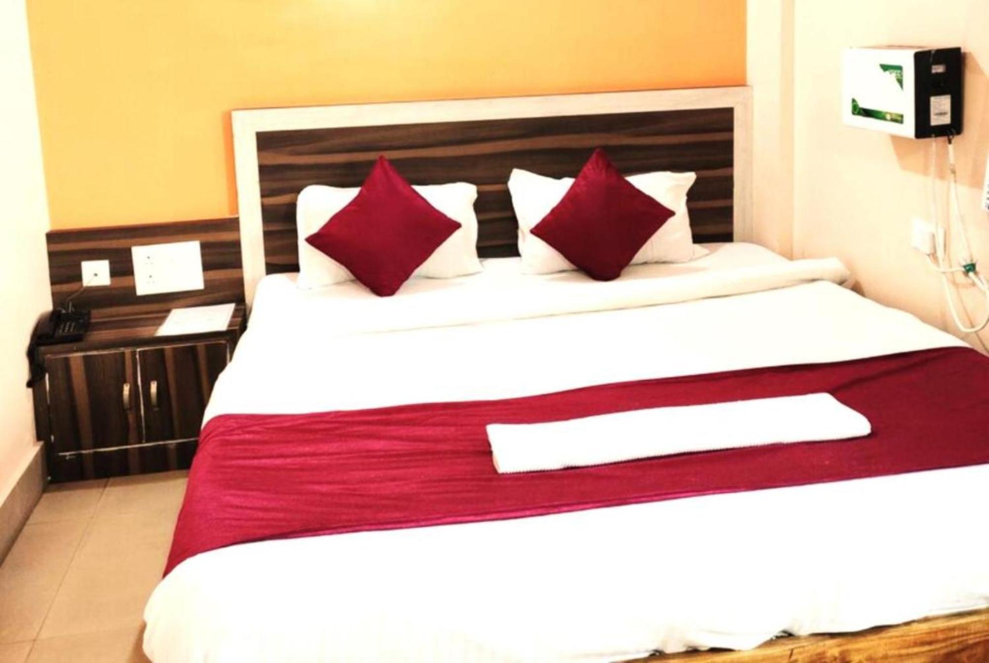 Hotel Krishna Residency Puri Near Sea Beach Best Choice Of Travellers By Morservices المظهر الخارجي الصورة